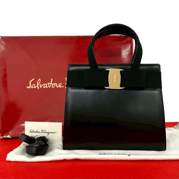 極 美品 Salvatore Ferragamo サルヴァトーレフェラガモ ヴァラリボン