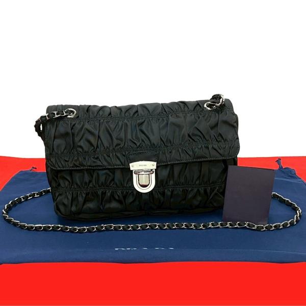 PRADA 極 美品 プラダ ロゴ 金具 ギャザー ナイロン レザー チェーン  