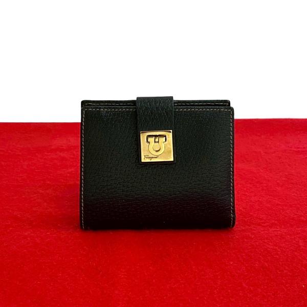 ほぼ未使用　箱付き　Salvatore Ferragamo 折り財布　ガンチーニ Salvatore Ferragamo フェラガモ FERRAGAMO 財布 二つ折り財布
