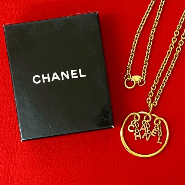 箱付 美品 CHANEL レディース ネックレス CHANEL 極 美品 箱付き コメあり シャネル ヴィンテージ ロゴ GP
