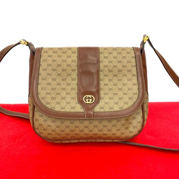 GUCCI ショルダーバッグ GUCCI□【セール】国内発□三日月みたいな上品ショルダーバッグ (GUCCI