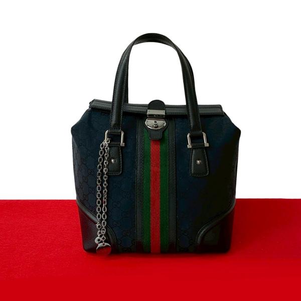 GUCCI（グッチ） 極 美品 シェリーライン GG ロゴ チャーム 柄 レザー