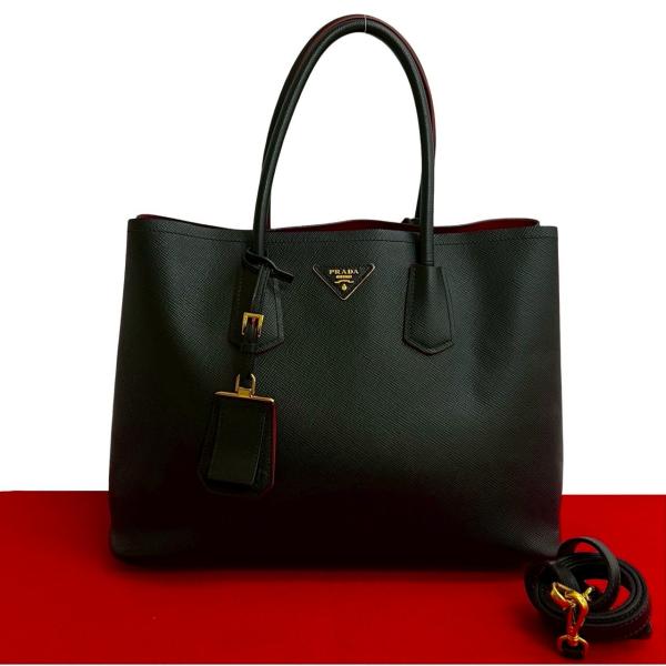 PRADA（プラダ） 極 美品 三角ロゴ 金具 サフィアーノ レザー 2way