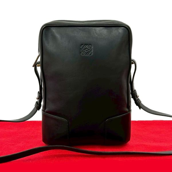 LOEWE（ロエベ） 極 美品 アナグラム ロゴ レザー 本革 ショルダー