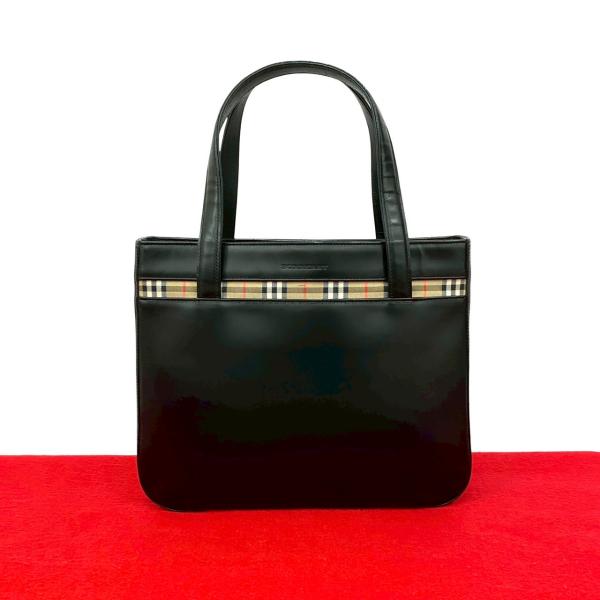BURBERRY（バーバリー） 極 美品 ロゴ 型押し ノバチェック 柄 レザー