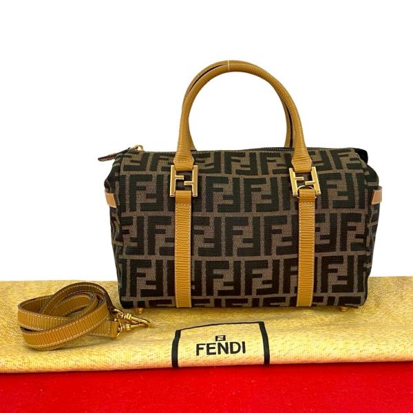 FENDI（フェンディ） 極 美品 袋付き FF ズッカ 柄 レザー 本革