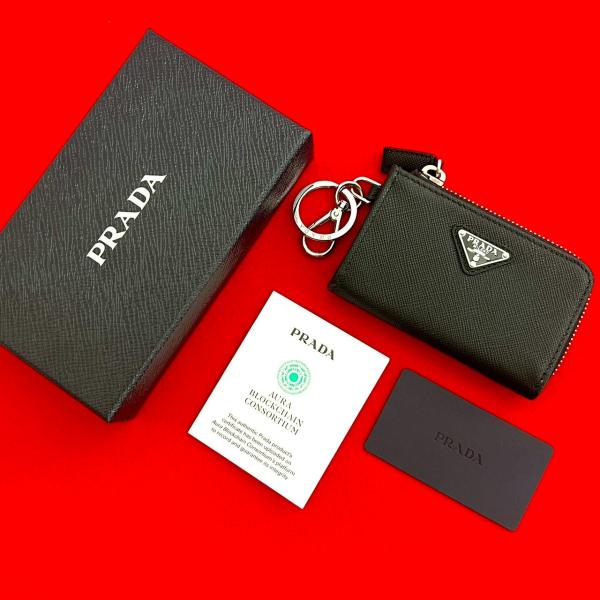 プラダ ケース 小銭入れ サフィアーノ レザー  2MM358 PRADA（プラダ） 未使用保管品 箱付き 三角ロゴ 金具 サフィアーノ