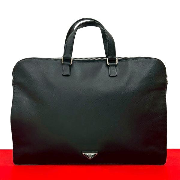 PRADA（プラダ） 極 美品 三角ロゴ 金具 サフィアーノ レザー 本革
