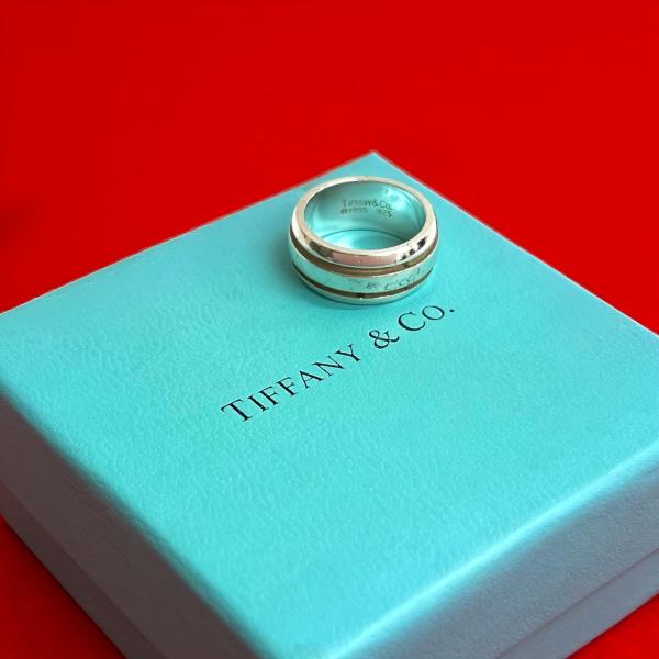 TIFFANY&Co.（ティファニー） 極 美品 グルーヴド ダブルライン リング
