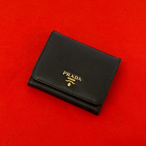 PRADA（プラダ） 極 美品 ロゴ 金具 ヴィッテロムーブ レザー 本革 三
