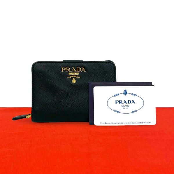 PRADA（プラダ） 極 美品 ロゴ 金具 サフィアーノ レザー 本革 二