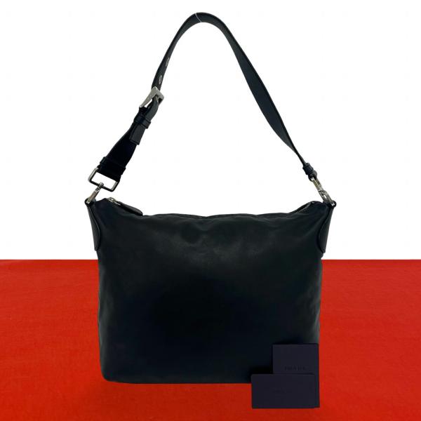 PRADA（プラダ） 極 美品 希少品 ロゴ 刻印 レザー 本革 セミ ワン