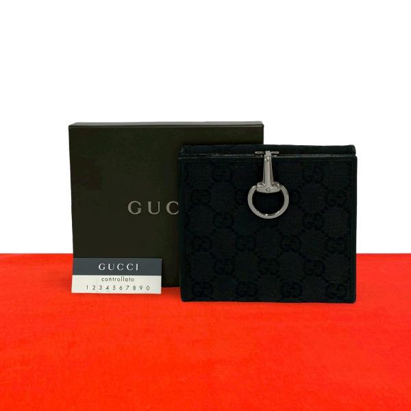 極美品✨GUCCI GGキャンバス 二つ折り財布 スクエア 10カード シルバー GUCCI（グッチ） 極 美品 箱付き GG 柄 ロゴ金具 キャンバス レザー 本