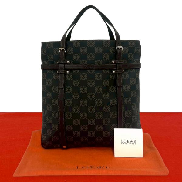 LOEWE（ロエベ） 極 美品 袋付き リピート アナグラム 柄 ロゴ 金具