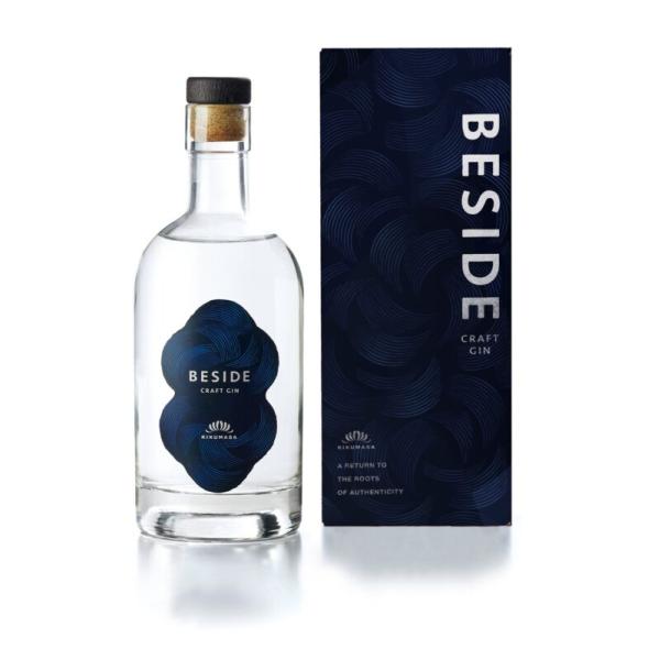 菊正宗 クラフトジン　BESIDE 700mlKIKUMASAMUNE 　CRAFT　GIN　　BESIDE原産国：日本容量：７００ｍｌ度数：40度　 製造者：菊正宗酒造酒質：ジン（スピリッツ）使用ボタニカル：ジュニパーベリー、アンジェリカ...