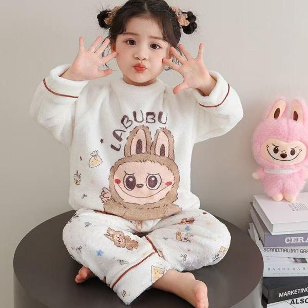 素材：ポリエステルご注意事項★商品の色は、撮影時の光や、お客様のモニターの色具合などにより、実際の商品と異なる場合がございます。あらかじめ、ご了承ください。★サイズ詳細等の測り方はスタッフ間で統一、徹底はしておりますが、実寸は商品によって若...