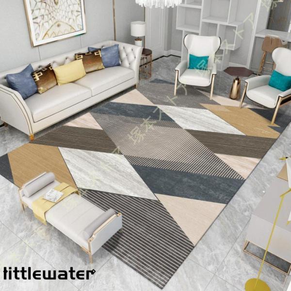 [組成]：ポリエステル100%（プリント柄です）　 　 　            [厚さ]:約6mm   　  シンプルなデザインは、お部屋の雰囲気をがらりと変えます！ 洋室はモダン、和室に敷いてもモダンな印象に早変わり♪　　 お部屋に明る...