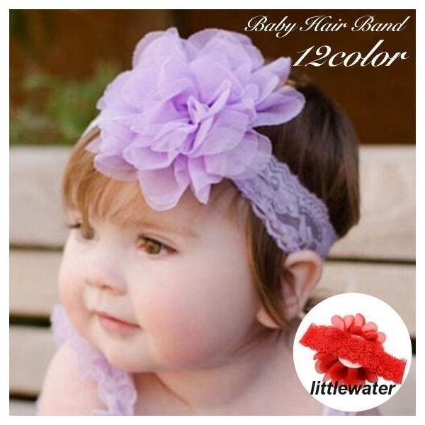 お花の飾りが可愛いベビーヘアバンドです。ニューボーンフォトにはもちろん、普段のお出かけ時にもご使用いただけます?【サイズについて】画像をご参照ください。【カラーについて】生産ロットにより柄の出方や色の濃淡が異なる場合がございます。お使いのモ...