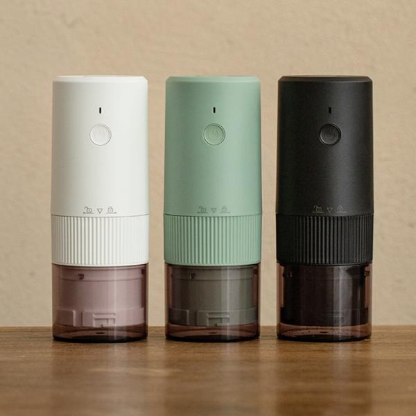 コーヒーミル 電動コーヒーミル USB充電式 全自動 アウトドア 充電式コーヒー豆挽き器 誕生日 オフィス 携帯式研磨機 友人 カフェ プレゼント 贈り物