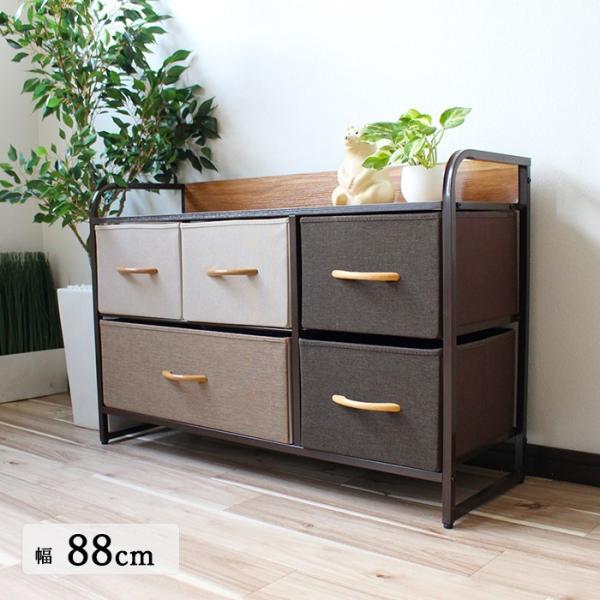 livingpro_yo-flatchest-w2