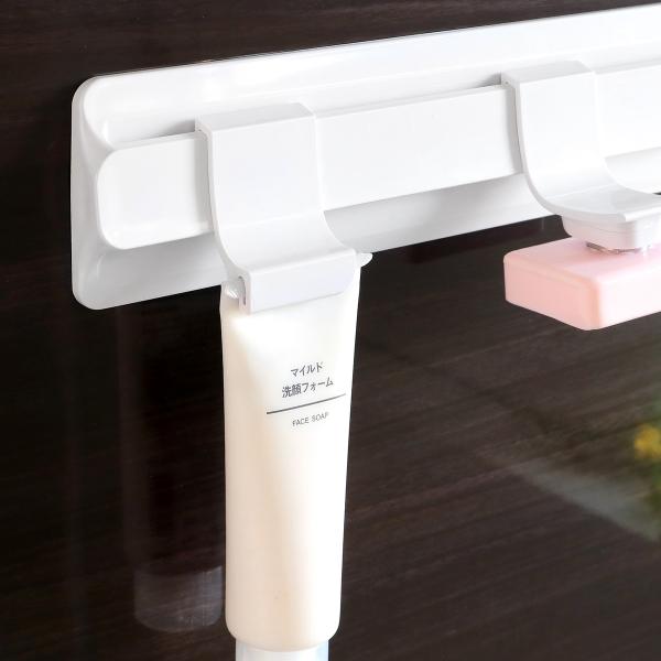 サイズ/約幅4.5×奥行3.5×高さ6.9cm重量/約18g内容量/1個材質/ABS樹脂生産国/日本製耐熱温度/70度耐荷重/300ｇ（吊り下げチューブ重量）●自分好みにカスタマイズ出来る　ウォールバー専用チューブホルダー●今までにない浮か...