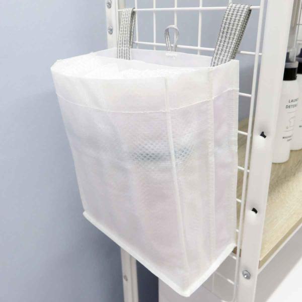 サイズ/約幅22×奥行10×高さ25cm重量/約70g内容量/1個材質/本体：ポリプロピレン・ポリエチレン芯板：ポリプロピレン生産国/ベトナム製●洗濯ネット保管などに便利な、ランドリーネット収納です。●種類ごとに分けられる仕切り付きなので、...