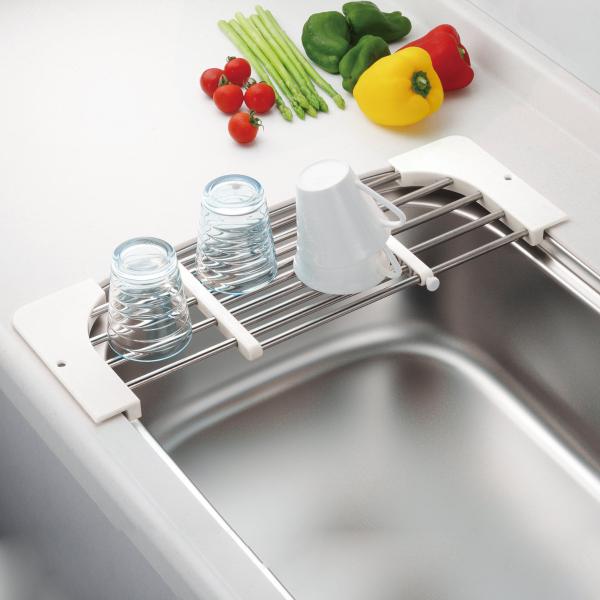 サイズ/約幅18×奥行44.5〜68×高さ2cm重量/約300g内容量/1個材質/金属部：ステンレス鋼樹脂部：ABS樹脂生産国/中国製パーツ別耐熱温度/樹脂部：80度●内寸が約41〜65cmのシンクに渡して使えるスライド式シンク調理台です。...