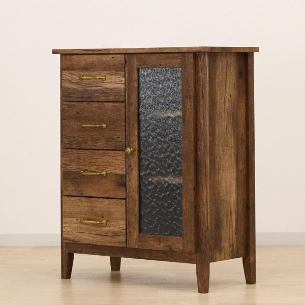 サイズ/約幅70×奥行34×高さ86cm内容量/1台材質/MDF、強化紙生産国/ベトナム製組立状態/完成品（一部取付）●リアルで美しい木目調のキャビネットです。●モザイクガラスの扉収納が生活感を隠してくれます。●4杯の引出しは本や小物の収納...