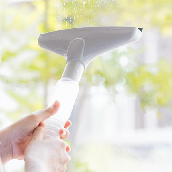 サイズ/約横21×縦37cm内容量/ヘッド（ブレード付）1個ボトル1本（容量：約200ml）材質/ヘッド：ABS樹脂ボトル：ポリプロピレンブレード：PVC樹脂生産国/日本製●窓ガラスや浴室に発生した結露を、一気に拭き取るワイパーです。●ガラ...