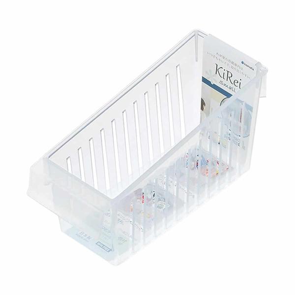 サイズ/約幅17.2×奥行7.2×高さ9.5cm内容量/1個材質/ポリプロピレン生産国/日本製●冷蔵庫内をスッキリ整理できるストッカーです。●ベーコンなどの自立しにくい食品や、紙パックジュースなどの収納に便利です。●取っ手付きで引き出しやす...