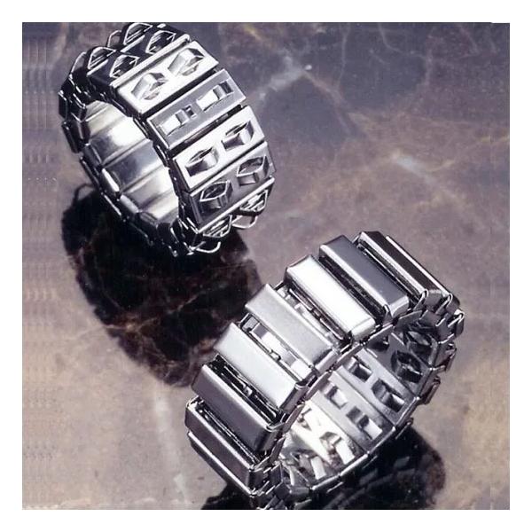 【メーカーよりの直送品の為、キャンセル不可、他の商品との同梱不可】☆悩めるボディラインもスッキリと！☆着けるだけでリングの内側にある突起物が、手首にあるシェイプポイントを刺激。☆スッキリとしたボディラインを手に入れる。■伸縮ベルト仕様■実用...