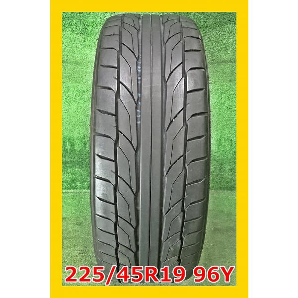 ニットータイヤ　225 45 19 新品未使用です ニットータイヤ ☆2018年製 225/45R19 96Y NITTO NT555 G2 中古 夏