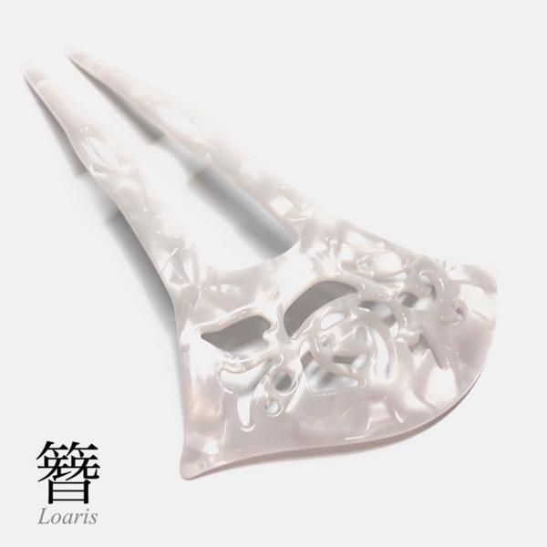 フラワーモチーフの透かしかんざし普段使いから結婚式などのフォーマルシーンに　成人式、卒業式、入学式、お宮参りなど又、着物や浴衣、訪問着、留袖などの和装小物・髪飾り■サイズ　78mm x 128mm【ご利用シーン】卒業式・卒園式・入学式・入園...