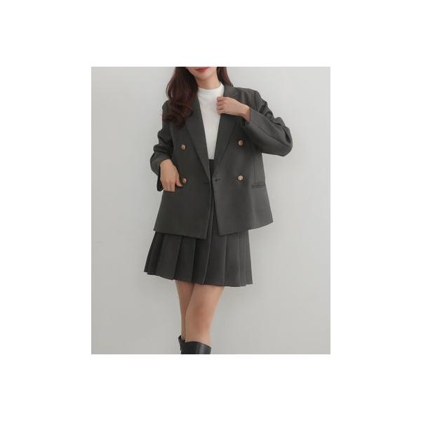 セネア CENEA 金ボタンテーラードジャケット＋プリーツミニスカート