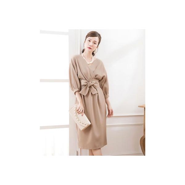 ドレスプラス DRESS+ カシュクールネックウエストリボンワンピースドレス （ブラウン）