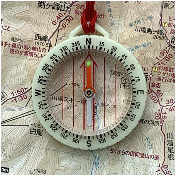 キーワード：YCM コンパス 方位磁石 蓄光 アウトドア スポーツ 登山 トレッキング クライミング ボルダリング ハイキング キャンプ