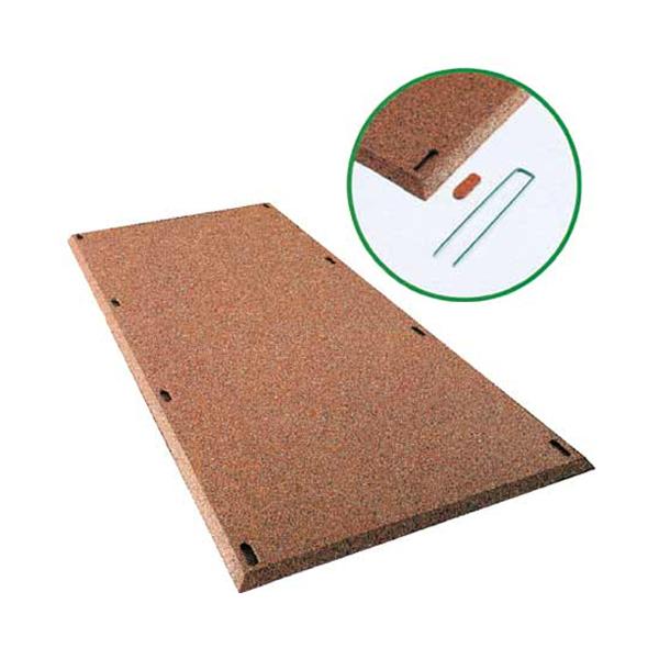 遊具からの落下時の衝撃緩和と陥没防止マット！鉄棒やブランコなどの遊具の下に設置します。固定用U字ピンを本体の8ヶ所の穴に打ち込みます。打ち込んだU字ピンを上に接着剤をつけたカバーゴムをかぶせて完了。商品番号LS-S-7220お客様組立の商品...