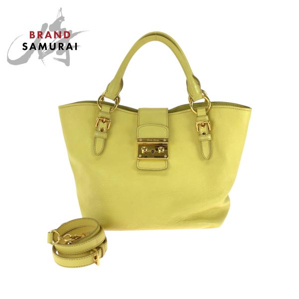 miu miu（ミュウミュウ） 美品 マドラス イエロー ゴールド金具 レザー