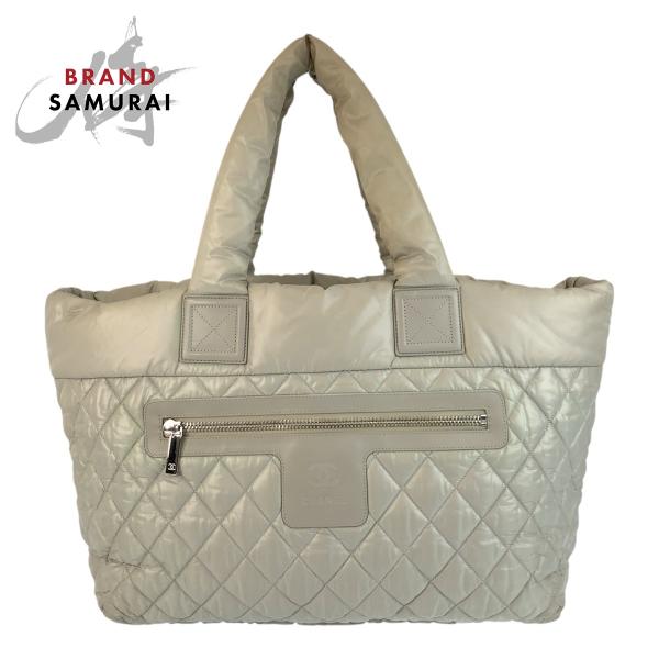 CHANEL（シャネル） ココクーン グレー シルバー金具 ナイロン トート