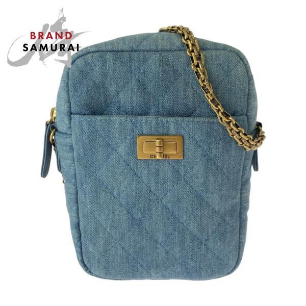 美品 CHANEL シャネル 2.55 マトラッセ ブルー ゴールド金具 デニム ショルダーバッグ ポシェット レディース 505317 【中古】 CHANEL（シャネル） 美品 2.55 キルティング ブルー ゴールド金具