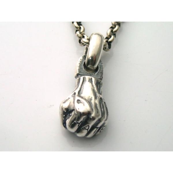 【シルバーアクセサリー】Fist pendant top with tattoo 