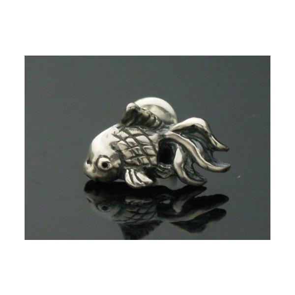 【シルバーアクセサリー】金魚ピアス（１個）【ベルキャッチ】