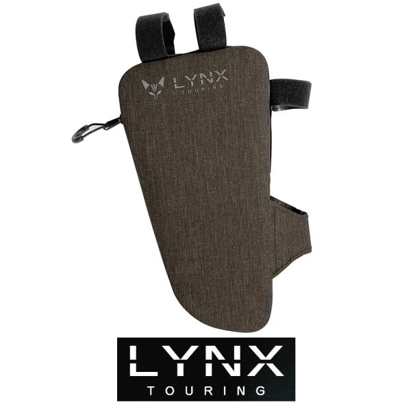 LYNX TOURING BAGトップチューブバッグ LX215SJ＝＝商品サイズ＝＝■寸法（最大幅部）横：約215mm縦：約110mm奥行き：約45mm■重さ約98g■トップチューブに取付け可能。■モバイルバッテリー用のコード穴付き■防水...