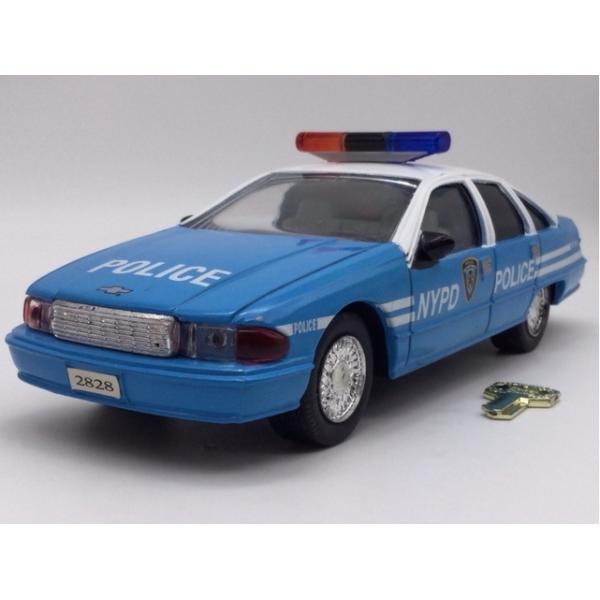ミニカー 貯金箱 1/24 1997 シボレー カプリス パトカー ニューヨーク市警 NYPD ダイキャスト製 超デッドストック 箱無し ルーズ品 未使用＆新品 激レア