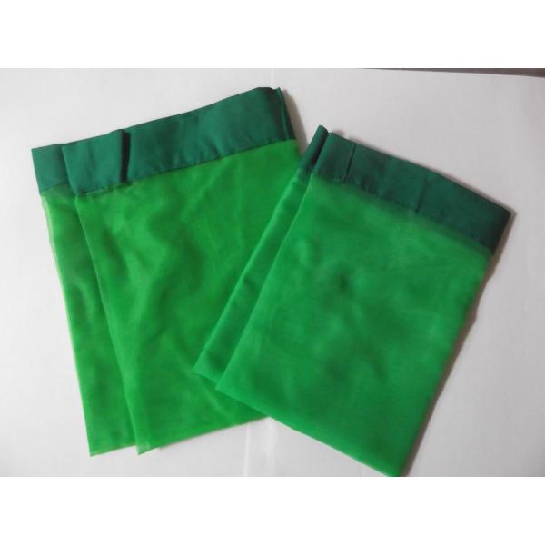 ■ナイロン製の昆虫採集用ネット。白色、カラー（赤・青・緑）があります。