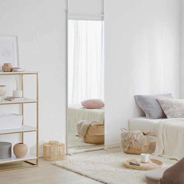 壁と天井さえあれば突っ張って設置できるスリムな全身鏡【幅60cmサイズ】【サイズ】 幅60x奥行10x高さ193-260cm【素　材】 本体：鏡調節パーツ：ポリプロピレンフレーム：スチール（エポキシ樹脂塗装）【カラー】ブラック、ホワイト【重...