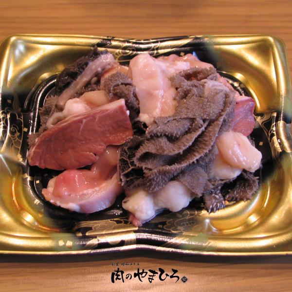 ホルモン好きにはたまりません(^^)白もん・赤もん・センマイ・ハチノスまで入ったお買得商品!!6種類(ショウチョウ・アカセン・大腸・センマイ・ハチノス・ココロ）のホルモンがバラエティ豊かなミックスセットに!!さまざまな食感、旨みをお楽しみく...