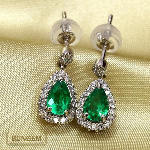 コロンビア産 エメラルド 0.65カラット ピアス PT900 ペアシェイプが  