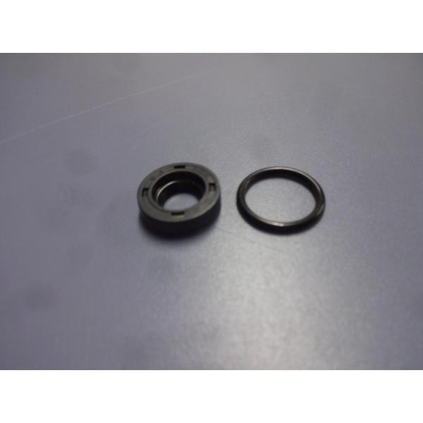 luckys-shop_jun-107-s01