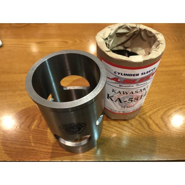luckys-shop_wi-054-03